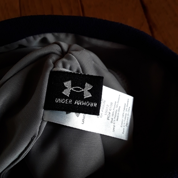 Under Armour beanie cap😀😀😀 - Picture 3 of 7